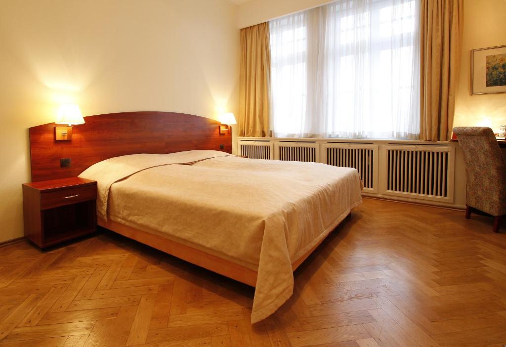 Hotel Preuss Im Dammtorpalais Hamburgo Quarto foto